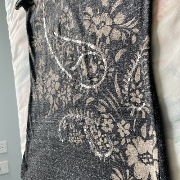 Sequined t-shirt - Picture 2 of 6